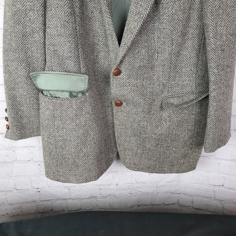 Levi's Tailored Classic's Blazer/ Coat Grays and Brown's. 44R - Picture 3 of 15